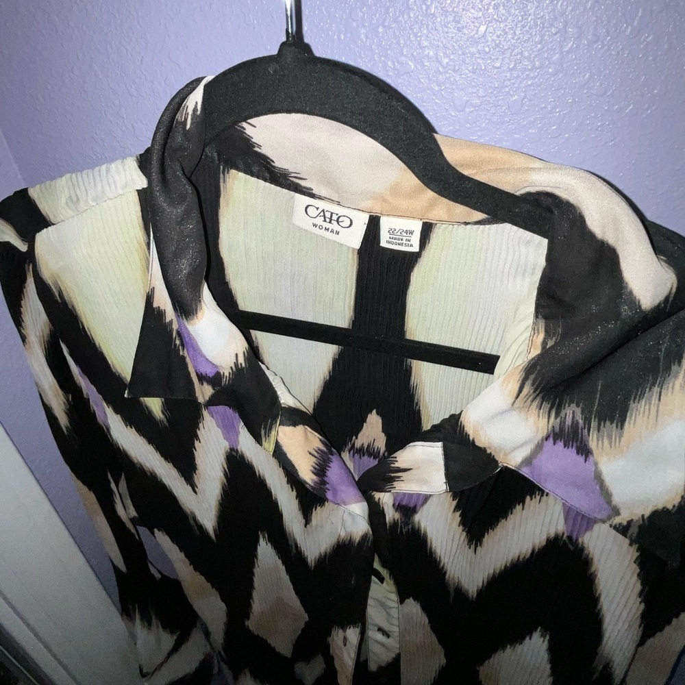 SOLD CATOS BUTTON DOWN BLOUSE 22/24 - Picture 3 of 3